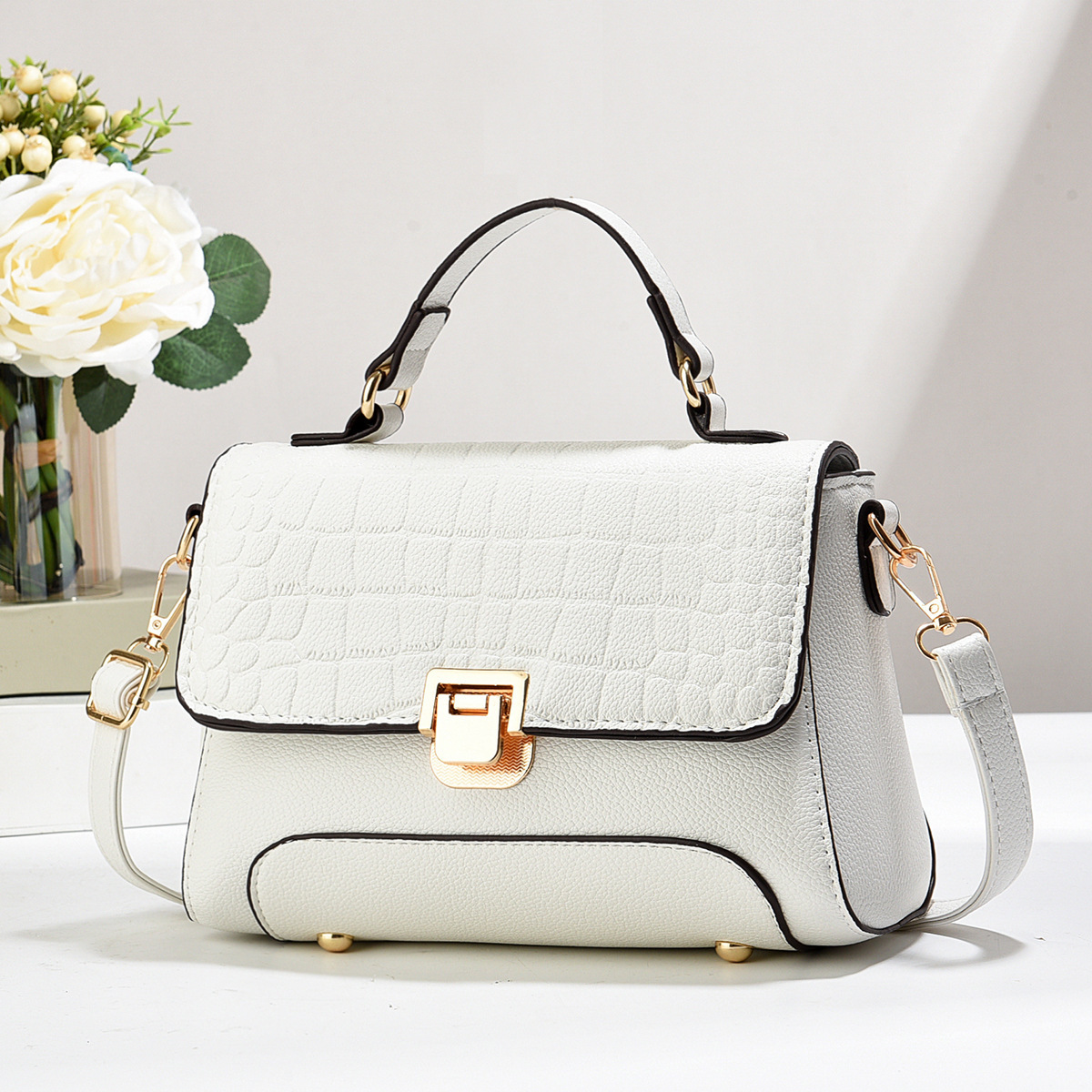 Factory direct mail fashionable mom bag, a bestseller for foreign trade, 2024 Summer new single-shoulder crossbody elegant and versatile bag for ladies full figure