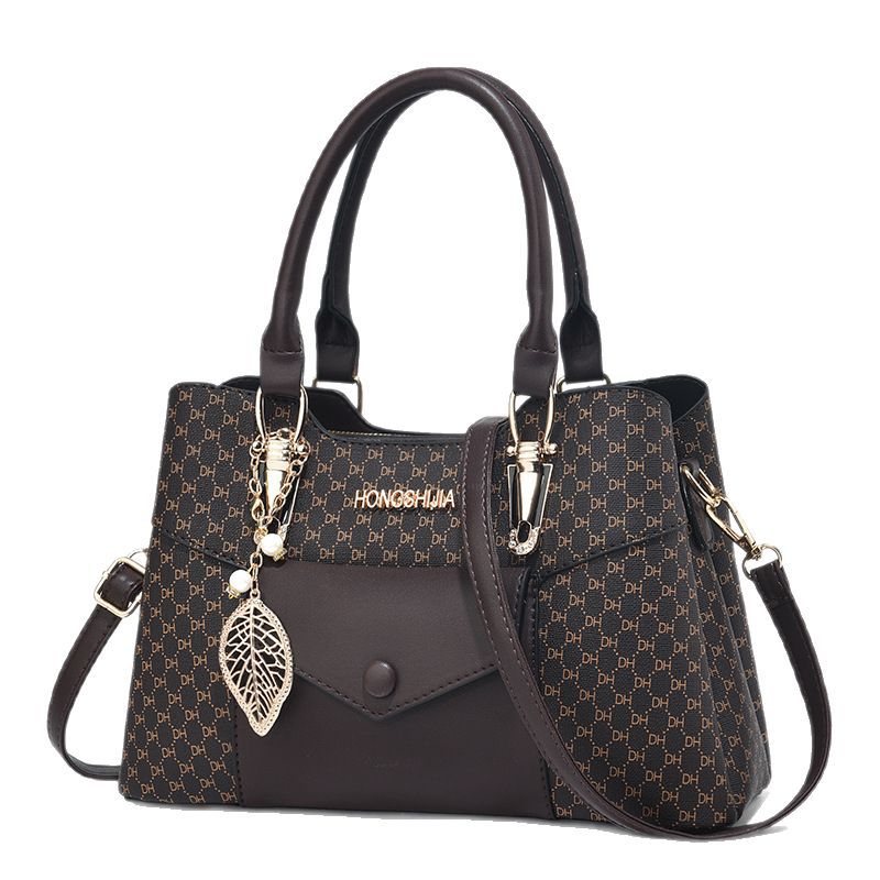 A best-selling single-shoulder crossbody bag from a women's manufacturer, fashionable and versatile for foreign trade. A new large bag bestseller for women in the autumn of 2025 Item Picture