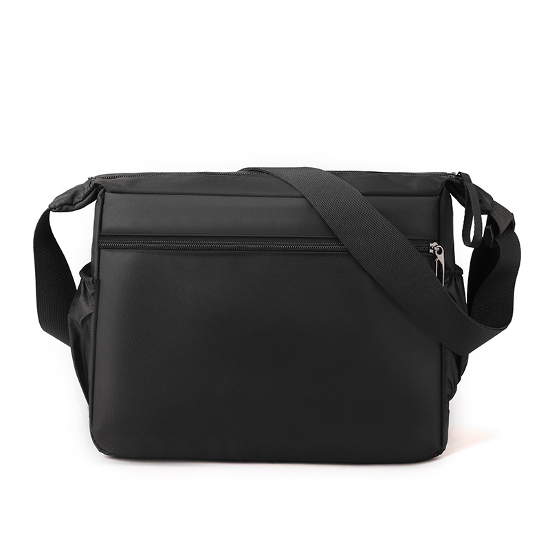 New Oxford cloth men's single-shoulder bag, large-capacity water-resistant crossbody bag, casual travel bag, coin purse Item Picture