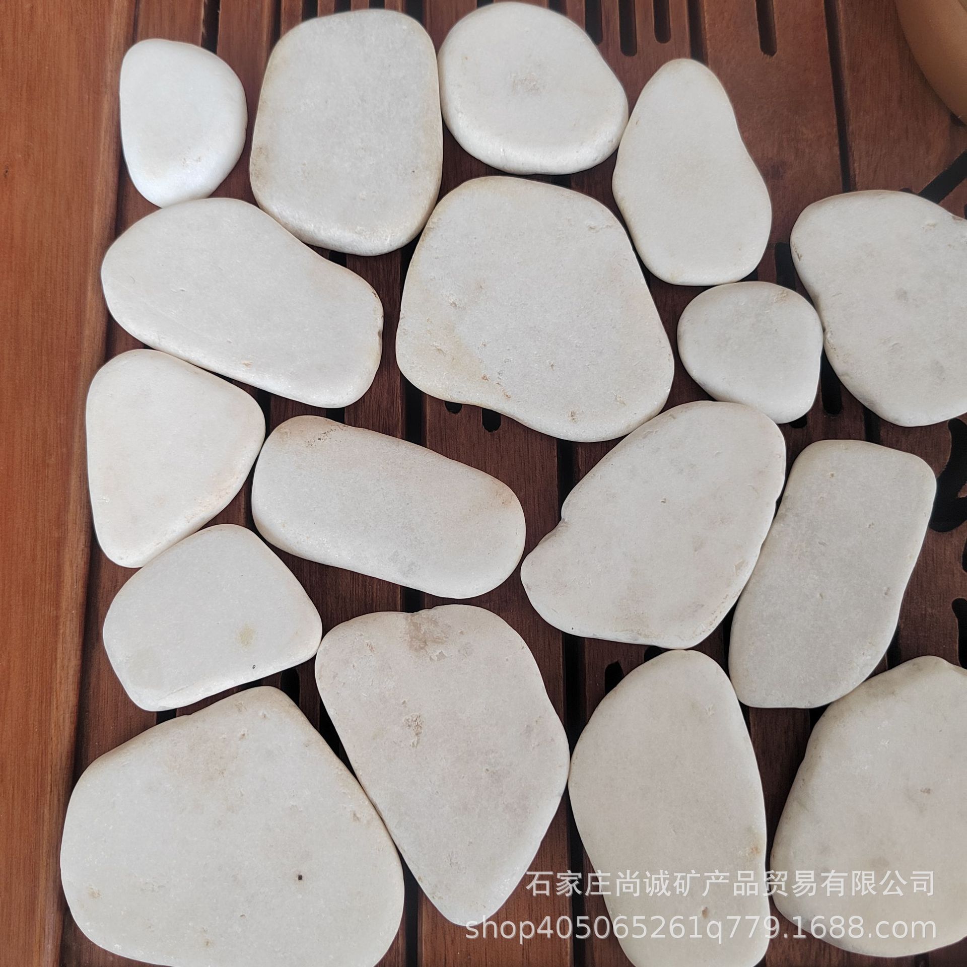 White painted flat stones, white painted pebbles, white painted stones, painted stones, colored painted stones Specification drawing