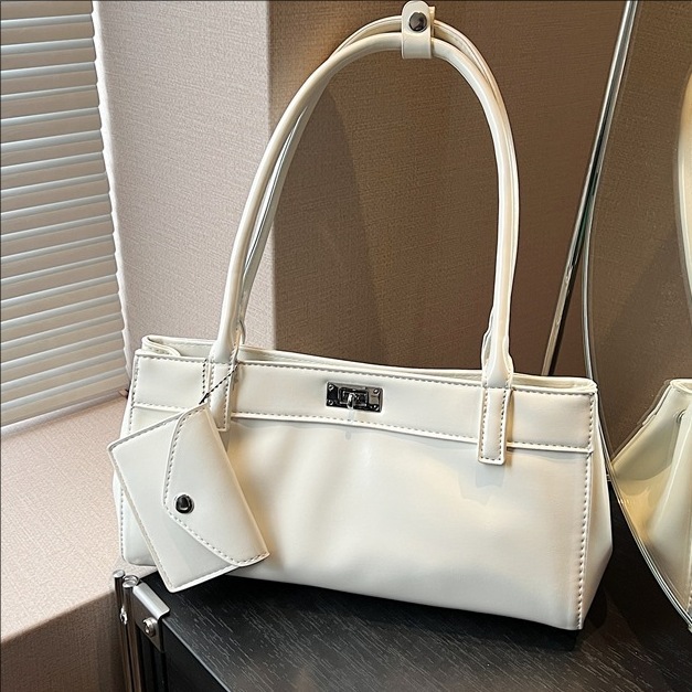Korean style, niche soft leather handbag for women, 2025 new style, stylish and versatile, commuting single-shoulder underarm bag, cross-border full figure
