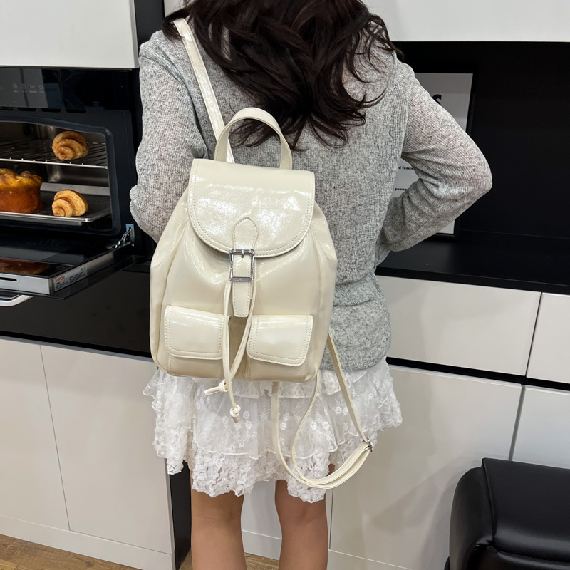 Fashionable and trendy niche design handbag, casual and stylish backpack, 2025 new stylish commuting backpack for going out Specification drawing