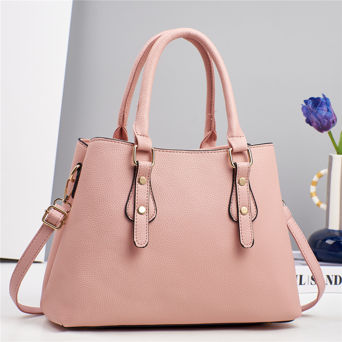 The new macaron multi-layer handbag is simple and fashionable. It is a cross-border single-shoulder bag with a high appearance level and a large capacity. It is a trendy crossbody bag Specification drawing