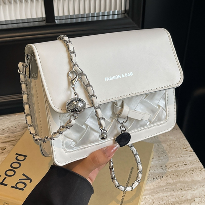 High-end quality chain small bag for women, 2024 new color contrast versatile single-shoulder bag, fashionable and casual crossbody small square bag full figure