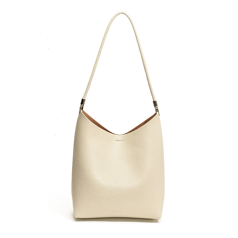 A trendy and versatile underarm bag for women, a Korean style fashionable and casual bucket bag, a new large-capacity single-shoulder bag for commuting in 2024 Item Picture
