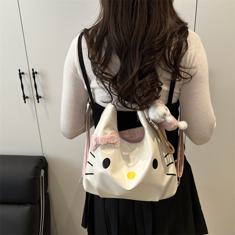 Women's backpack 2025 New retro college style, versatile, large-capacity casual, college student commuting bag, single-shoulder bag Application Scenario