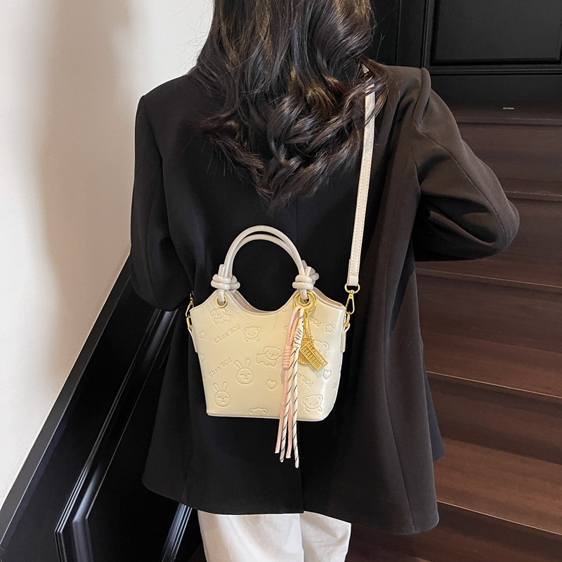 Retro casual hand-held bucket bag for women, new Spring/Summer 2025, simple and high-quality single-shoulder bag, fashionable and stylish crossbody bag Specification drawing