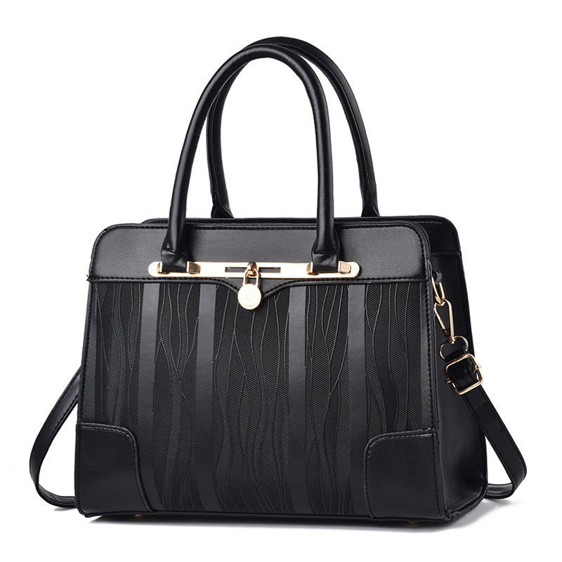Middle-aged women's bag, mom's bag, 2023 new trendy large-capacity red bag, wedding bag, simple and casual handbag Item Picture
