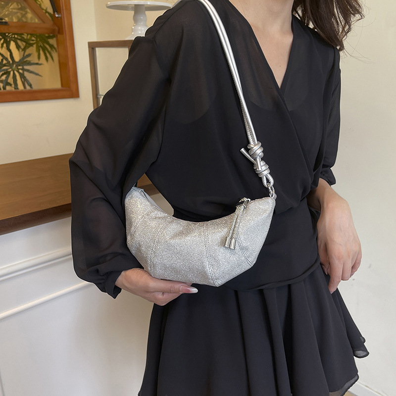 Cross-border casual croissants, soft skin dumplings, women's 2025 new underarm bag, commuter single-shoulder bag, fashionable crossbody bag details Picture
