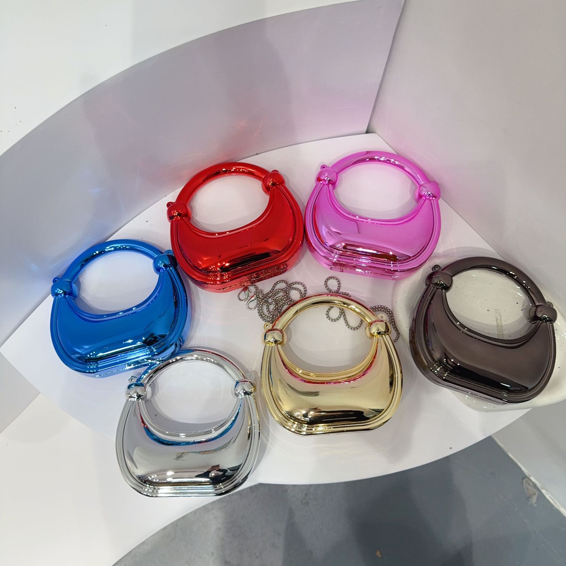 2025 New cross-border fashion mini bag, crescent moon acrylic bag, double knot bag, lipstick, loose change, children's crossbody bag full figure