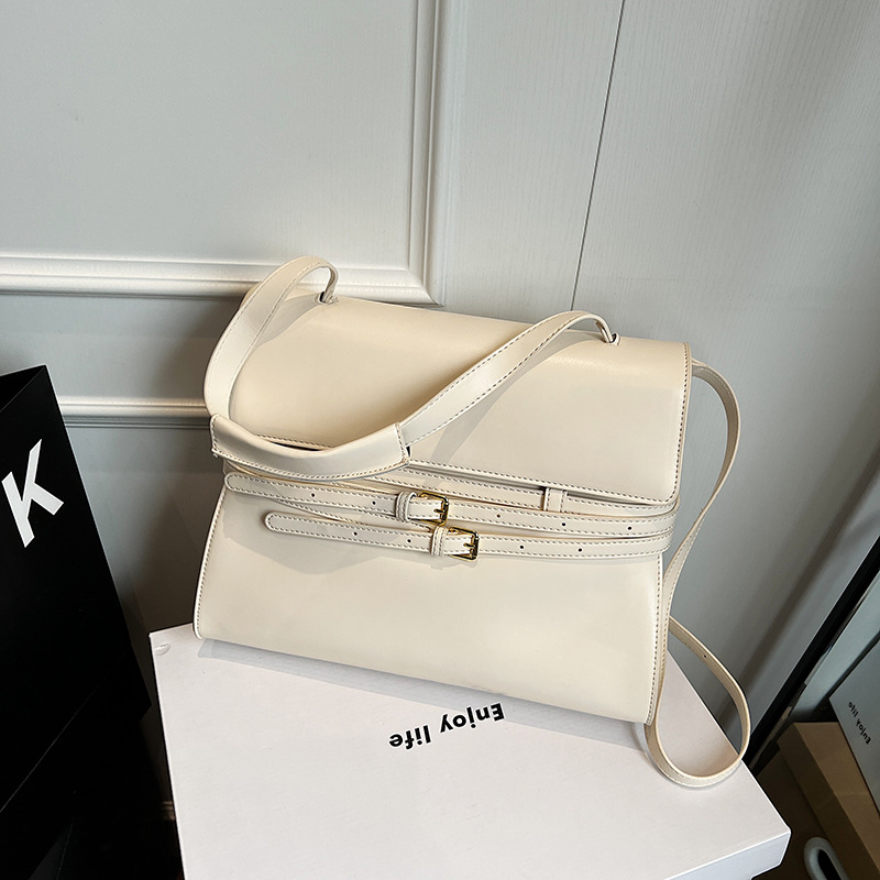 A simple, stylish and stylish small handbag for women in 2025, a high-end, versatile crossbody bag for commuting details Picture