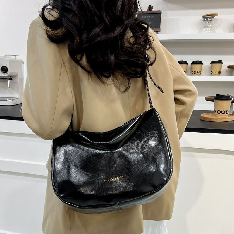 Casual and niche design bag 2025 New women's bag, trendy and versatile ins crossbody bag, single-shoulder underarm tote bag Specification drawing