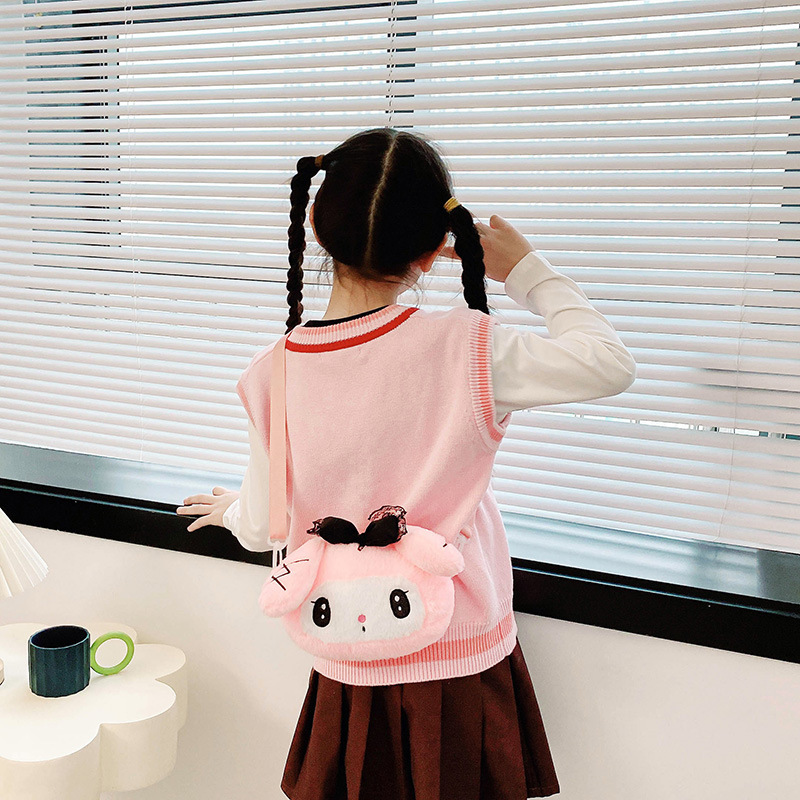 New cartoon hand-held crossbody single-shoulder doll plush toy bag, children's claw machine doll, doll gift wholesale style Application Scenario