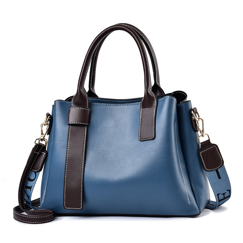 A new type of casual and simple soft leather large-capacity tote bag for women, a fashionable and trendy single-shoulder crossbody bag from Europe and America Specification drawing