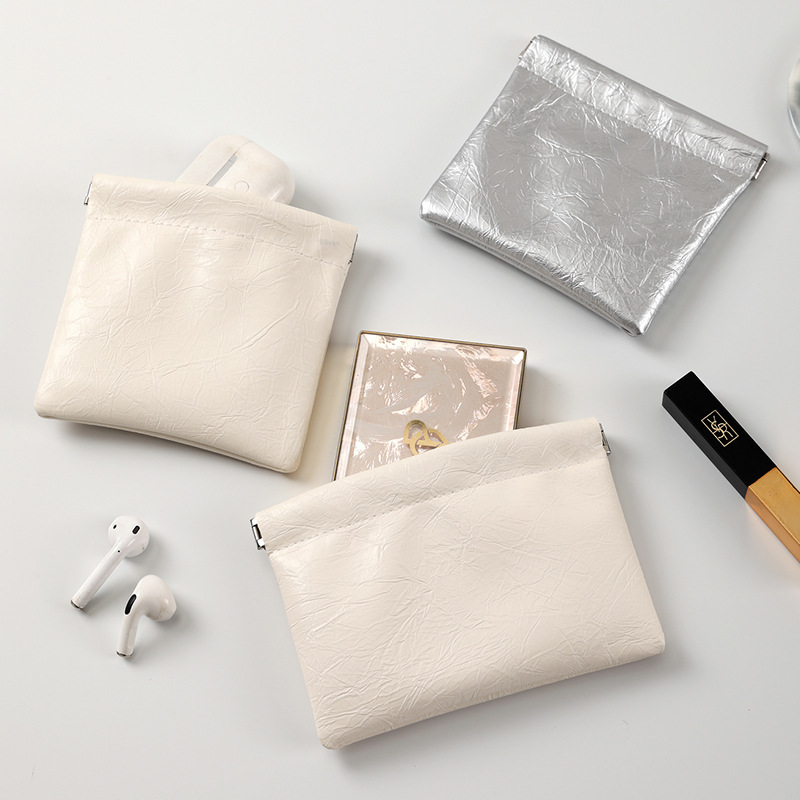 New retro spring piece self-tightening storage bag, simple mini earphone case, small-mouthed red envelope portable coin purse details Picture