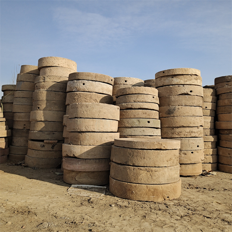 The manufacturer has been providing long-term direct supply of rural vintage engraved grinding discs, folk old stone tool grinding discs, bluestone and granite old grinding discs details Picture