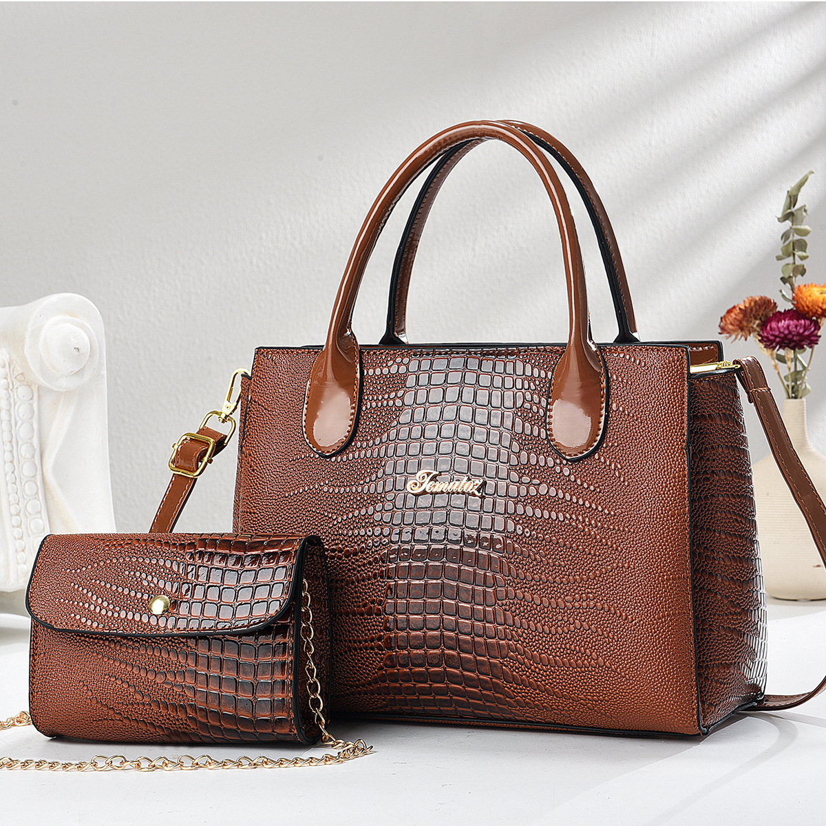 Large-capacity single-shoulder bag, cross-border trendy handbag, 2025 new trendy large bag, women's fashionable crossbody bag, versatile for moms details Picture