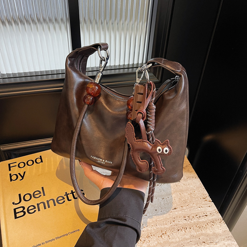 High-end vintage bag, large-capacity women's 2024 new style, fashionable and niche design crossbody bag, commuting dumpling bag Specification drawing