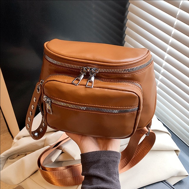 Cross-border Women's Bag 2025 New Korean-style commuter bag, trendy motorcycle bag, fashionable and casual single-shoulder bag, solid color crossbody bag full figure