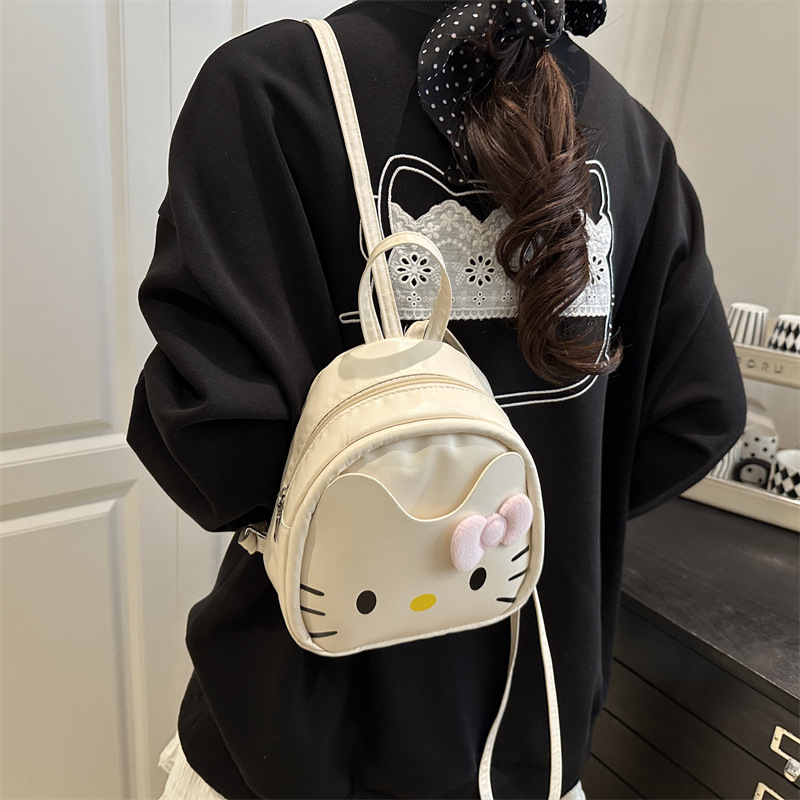 The 2025 new cross-border cute kitten backpack features a fashionable, high-quality, and niche design. It is a versatile and trendy single-shoulder crossbody bag Specification drawing