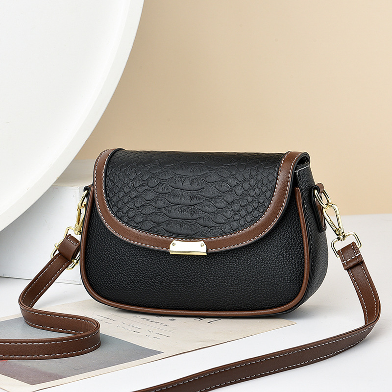 Bag Girl 2023 New Style commuting retro single-shoulder Lady's stylish small square bag, fashionable and versatile crossbody bag for mom full figure