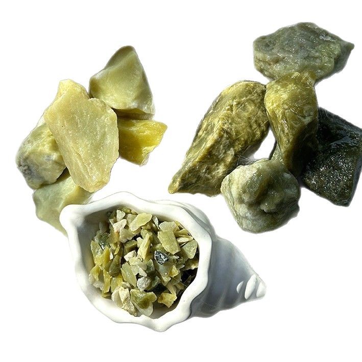 The manufacturer supplies green pebbles and gravel, phoenix green and emerald green crushed stones, which are widely used for courtyard decoration, paving, garden and basement Item Picture