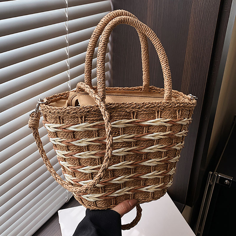Vacation-style straw woven bag for women, 2024 new trendy single-shoulder crossbody bag, versatile woven bag, hand-held vegetable basket bag full figure