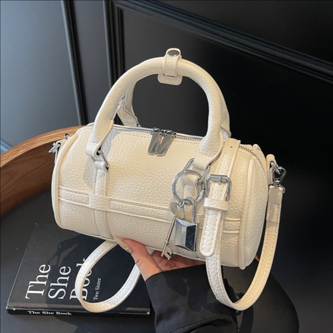 Korean version niche design hand-held Boston bag for women 2025 new trendy and fashionable solid color versatile single-shoulder crossbody bag full figure