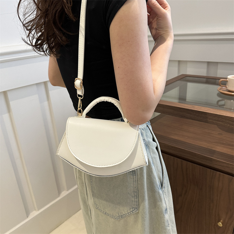 Stylish, stylish, simple and casual single-shoulder bag for Spring/Summer 2024, solid color fashionable hand-held crossbody bag details Picture