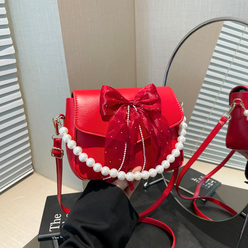 Bow design versatile, ins quality underarm bag, crossbody bag, pearl chain single-shoulder crossbody bag, commuter bag full figure