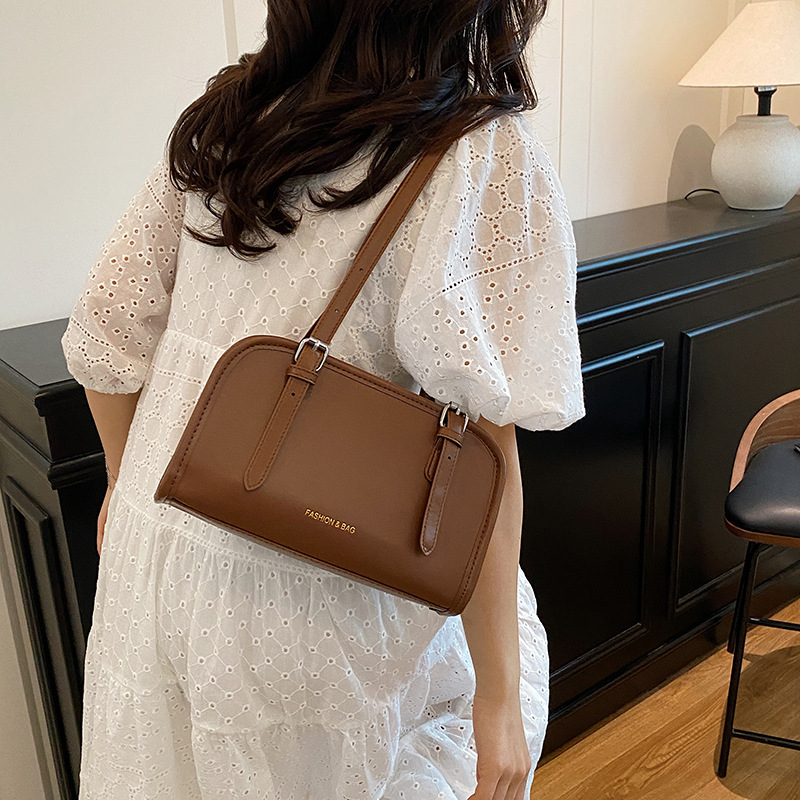 Cross-border Trendy Women's Bag 2025 Summer New trendy fashion handbag, simple and niche underarm bag, single-shoulder bag details Picture