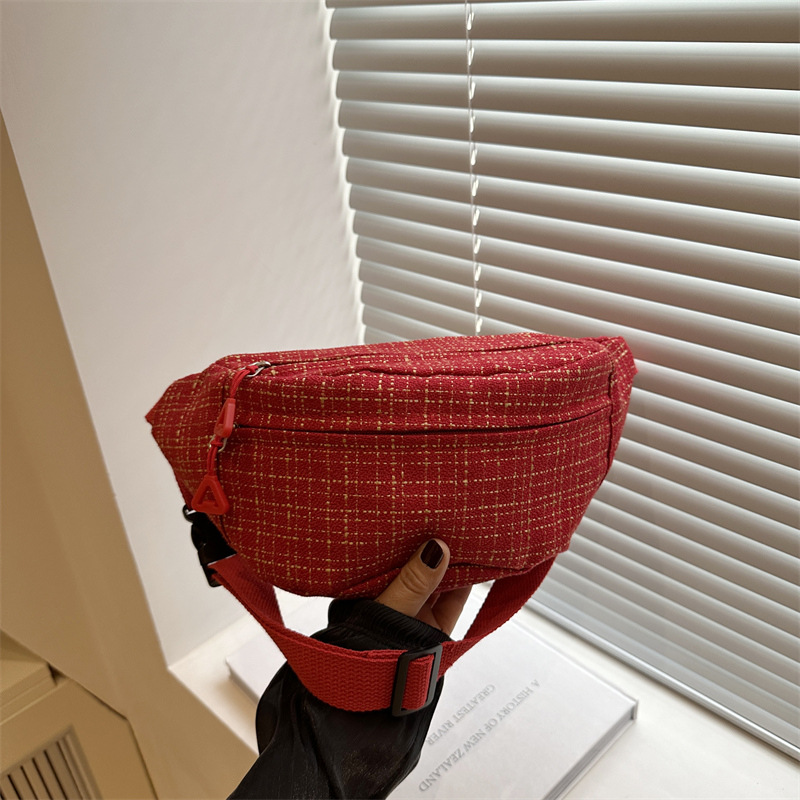 Gentle, fashionable, simple and elegant small bag for women, Spring 2025 new versatile ins single-shoulder crossbody bag, saddle bag full figure