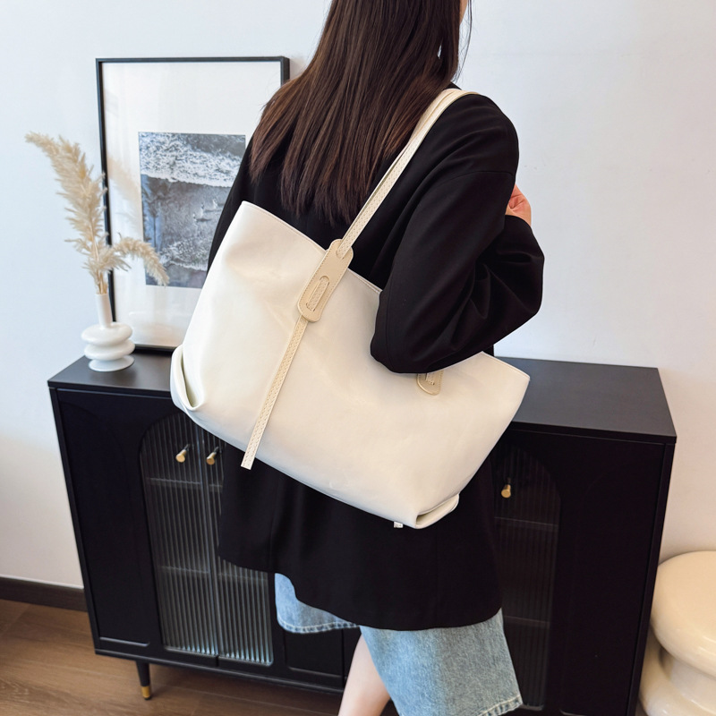 Large bag, women's large capacity, 2025 summer new textured tote bag, college student commuting bag, single-shoulder bag details Picture