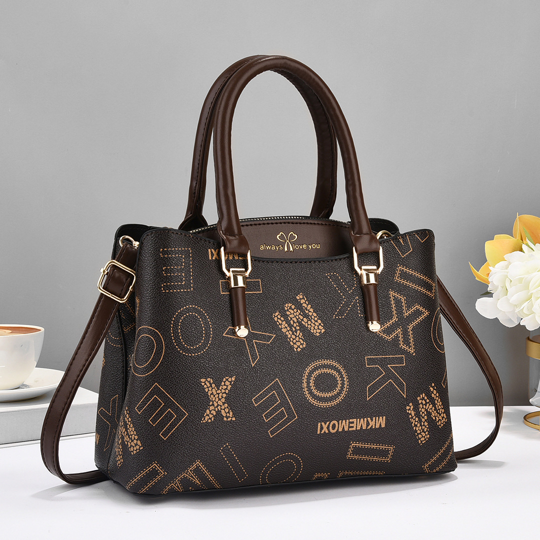 In 2024, there will be trendy and popular stylish bags: simple mom bags, large-capacity fashionable brand handbags for women, and single-shoulder crossbody bags full figure
