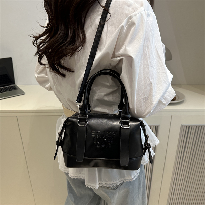 Cross-border Women's Bag 2025 New Style fashionable and versatile commuter bag, stylish Boston pillow bag, Korean-style quality crossbody bag Specification drawing