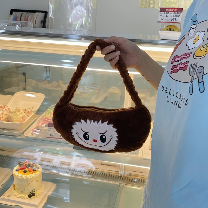 New cartoon children's hand-held bag for girls, 2024, cute doll, underarm loose change storage bag, claw machine doll, exchange price details Picture