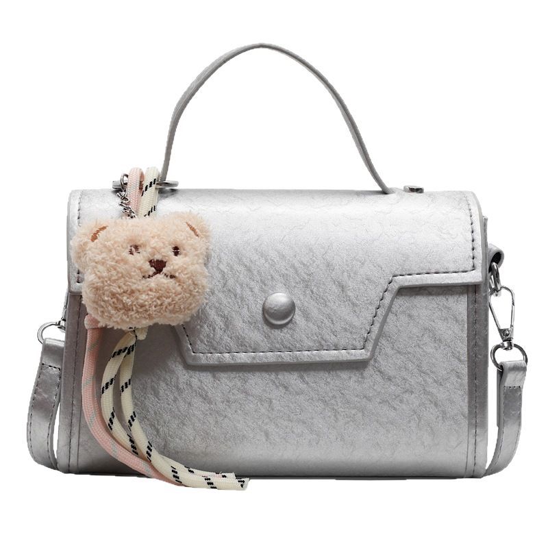 High-end quality and fashionable hand-held small square bag for women, new Spring/Summer 2025, simple single-shoulder bag, casual and versatile crossbody bag Item Picture
