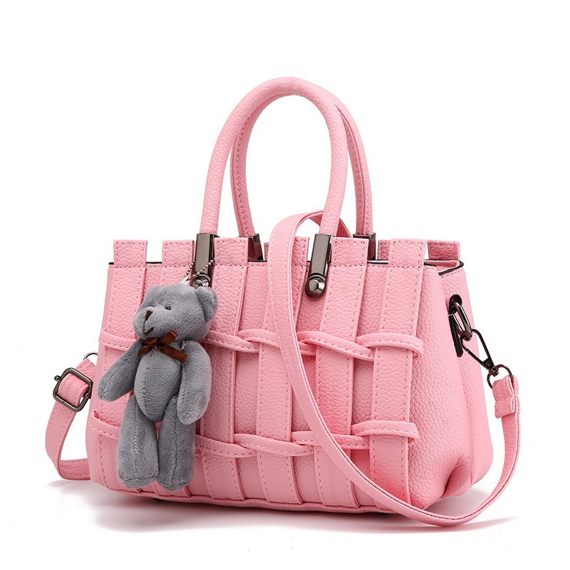 Taizhou PU leather bags 2022 new Korean-style trendy handbags, women's bags, casual crossbody single-shoulder bags, woven consignment Application Scenario