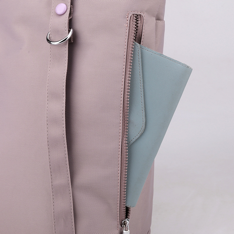 Tote Bag Women's new large-capacity commuting backpack, multi-functional water-resistant nylon single-shoulder bag, portable backpack Application Scenario