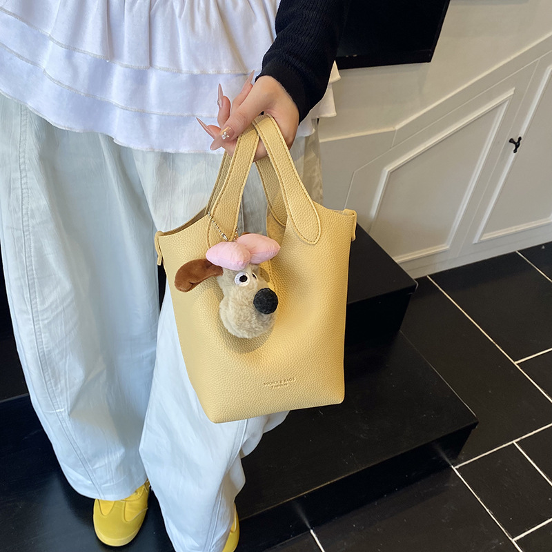 The 2025 new high-end large-capacity hand-held bucket bag is a cute and versatile, fashionable and stylish single-shoulder crossbody bag Specification drawing