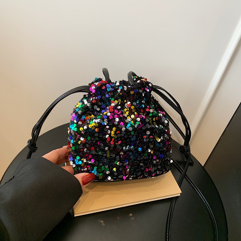 Stylish sequined drawstring bucket small bag for women 2025 new style fashionable single-shoulder bag, personalized colorful crossbody bag full figure