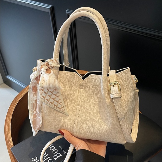 Cross-border retro hand-held mother and child bag for women, 2025 new niche soft leather single-shoulder tote bag, casual and versatile crossbody bag full figure