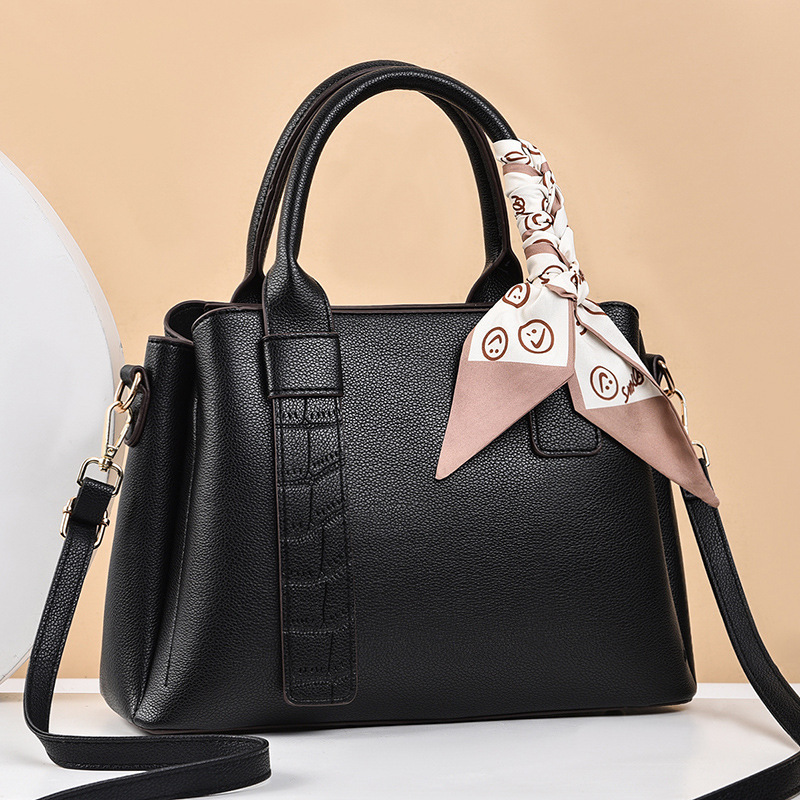 Fashionable handbag with large capacity for women, 2024 new style, trendy and elegant, middle-aged mom, lady, crossbody commuting women's bag delivery service details Picture