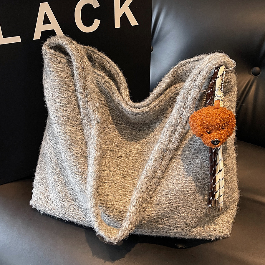 Korean style Instagram laid-back tote bag for women 2024 New fashion woolen large-capacity commuting single-shoulder bag shopping bag full figure