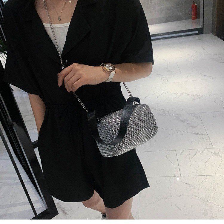 2023 New style women's bags: Korean style simple single-shoulder bag, fashionable underarm bag, handbag, cylinder bag, chain crossbody bag details Picture