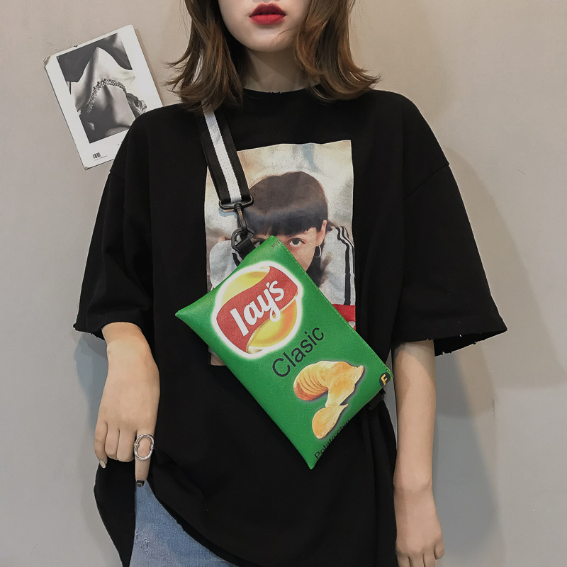 The 2020 new Lay's Potato Chip personalized, trendy and creative laid-back style cute canvas crossbody bag for girls Specification drawing