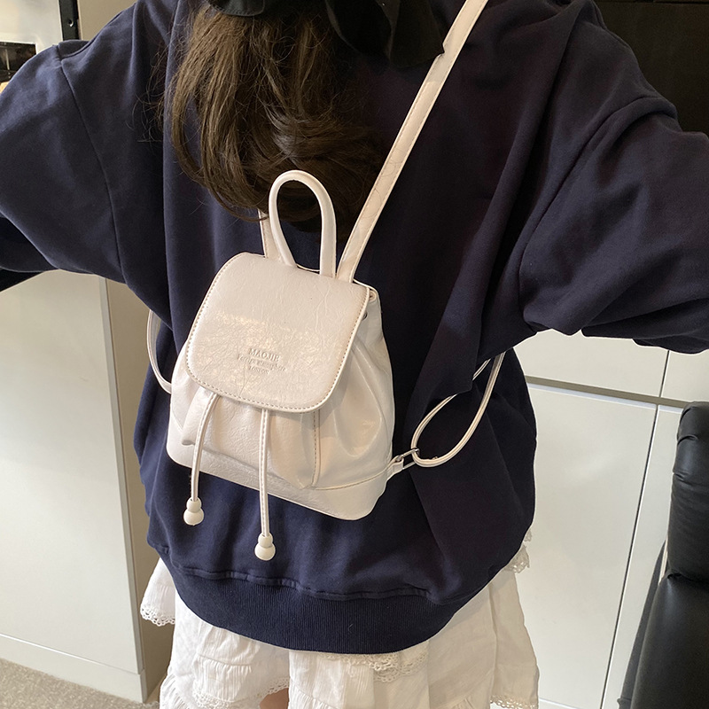 Korean version niche design backpack for women 2025 New style, high-end and versatile hand-held bucket bag, practical travel backpack details Picture