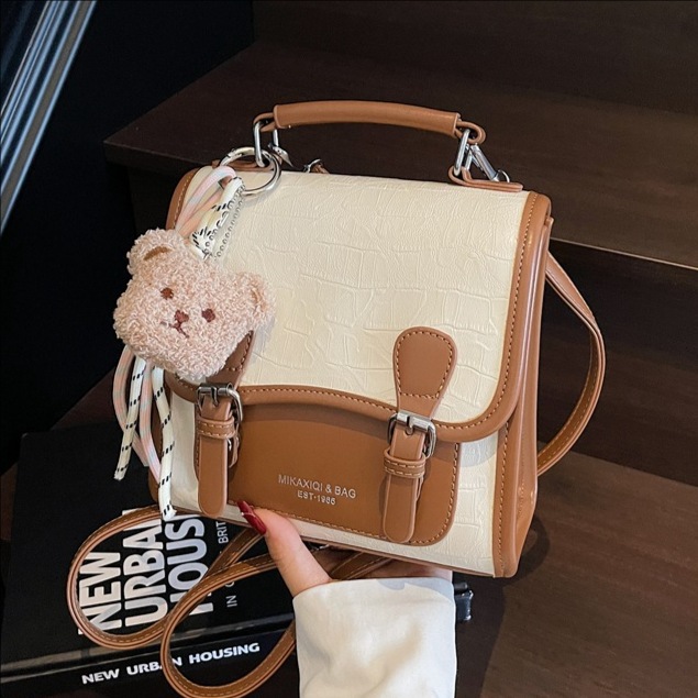 The 2025 new fashionable and stylish stone-patterned trendy handbag is a high-capacity backpack with a high-end feel for women full figure