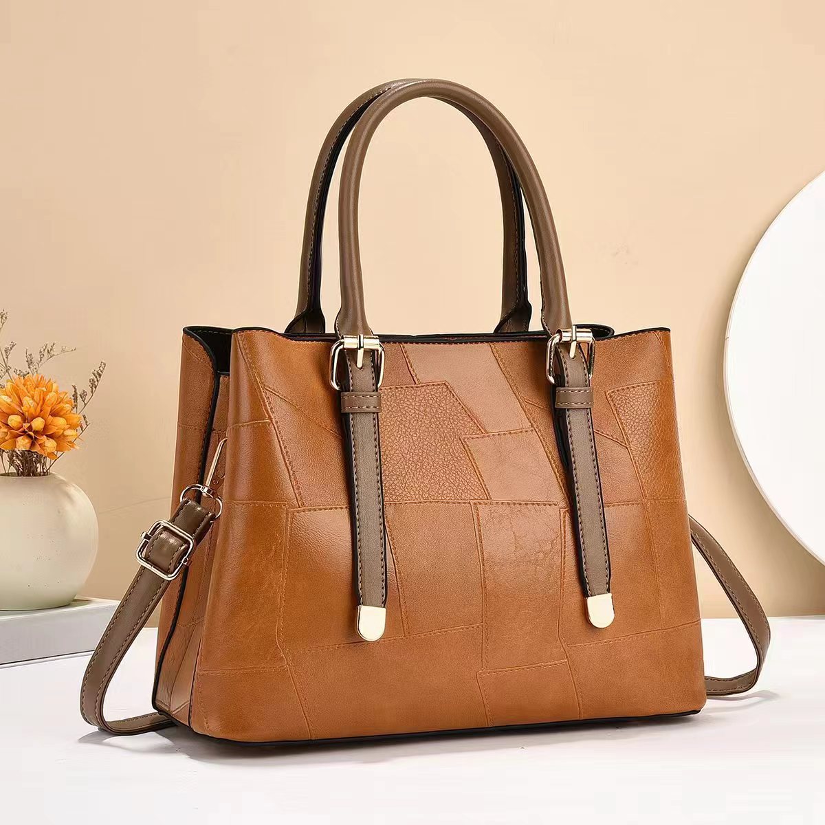 The women's fashion manufacturer of the spliced crossbody bag, an export-oriented handbag for women, 2024 new style, Korean-style texture, single-shoulder Specification drawing