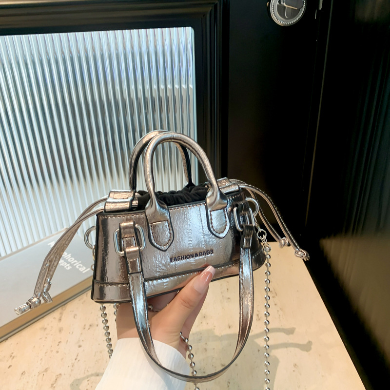 French niche mini bag 2024 Crossbody simple crossbody bag, ins handbag, women's fashionable and versatile shoulder bag Specification drawing
